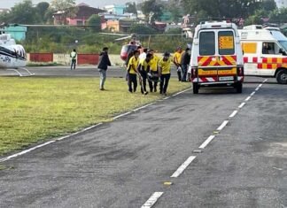 सिलिंडर फटने से झुलसे तीन मरीजों को मुख्यमंत्री के निर्देश पर गोपेश्वर से एयर एंबुलेंस से भेजा हायर सेंटर देहरादून