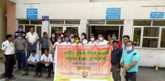 पुरानी पेंशन बहाली की मांग को लेकर श्रीनगर में शिक्षकों एवं कर्मचारियों ने मनाया काला दिवस black-day-for-ops