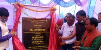 पौड़ी बस अड्डे के शेष निर्माण कार्य का स्वास्थ्य मंत्री डॉ. धन सिंह रावत ने किया शिलान्यास