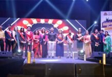 नए छात्रों का किया गया जोरदार स्वागत, डीजे तेजस ने मचाया धमाल, छात्र-छात्राओं ने की जमकर मौज मस्ती gl-bajaj-freshers-parti