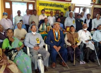 अवकाश प्राप्त कर्मचारी संगठन श्रीनगर ने अपने स्थापना दिवस पर 80 वर्ष की आयु पूर्ण कर चुके छह सदस्यों को किया सम्मानित Retired Employees Organization, Srinagar celebrated the foundation day