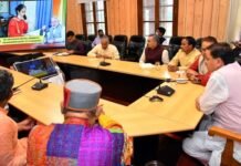 मुख्यमंत्री पुष्कर सिंह धामी ने प्रधानमंत्री नरेंद्र मोदी द्वारा देशवासियों को संबोधित मन की बात को सुना