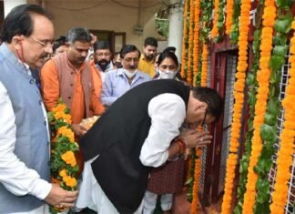 मुख्यमंत्री पुष्कर सिंह धामी ने शहीद स्थल पहुंचकर उत्तराखण्ड राज्य आन्दोलनकारी शहीदों को दी श्रद्धांजलि martyrs of Uttarakhand state agitation