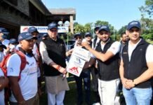 मुख्यमंत्री धामी ने चारधाम के पुराने मार्गों को खोजने के लिए 25 सदस्यों के दल को हरी झंडी दिखाकर किया रवाना old routes of Chardham