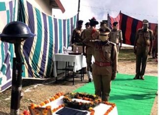 पुलिस स्मृति दिवस पर पौड़ी गढ़वाल पुलिस ने शहीदों को को याद कर श्रद्धान्जलि दी