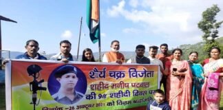 शौर्य चक्र विजेता शहीद मनीष पटवाल की 9वीं पुण्य स्मृति पर कांसखेत इंटर कॉलेज में विशेष कार्यक्रम shahid-manish-patwal