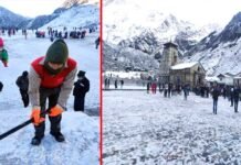 उत्तराखंड में मौसम हुआ सर्द, केदारनाथ धाम में भारी बर्फबारी, हैलीपेड सहित यात्रा मार्ग पर जमी हल्की बर्फ, बर्फबारी के बीच उमड़ रहे श्रद्धालु snowfall-in-Kedarnath-Dham