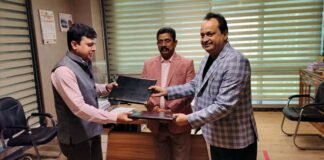 दो हफ्ते में शुरू होगा ग्रेटर नोएडा का पहला इलेक्ट्रिक वाहन चार्जिंग स्टेशन, कुल 100 चार्जिंग स्टेशन बनाने की है योजना Electric-Vehicle-Charging-Station