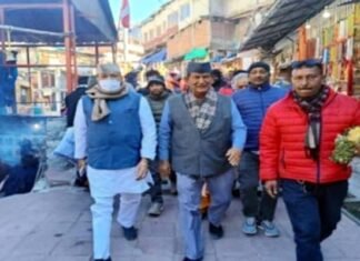पूर्व मुख्यमंत्री हरीश रावत और यशपाल आर्य ने किए भगवान बदरीनाथ के दर्शन Harish Rawat and Yashpal Arya visited Lord Badrinath