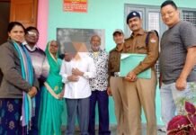 पौड़ी जनपद की ऑपरेशन स्माइल टीम द्वारा बौद्धिक दिव्यांग युवक को सकुशल किया परिजनों के सुपुर्द Operation-Smile-team-pauri