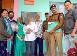 पौड़ी जनपद की ऑपरेशन स्माइल टीम द्वारा बौद्धिक दिव्यांग युवक को सकुशल किया परिजनों के सुपुर्द Operation-Smile-team-pauri