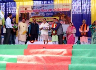 रूद्रप्रयाग में आयोजित पांच दिवसीय औद्योगिक विकास, कृषि एवं पर्यटन महोत्सव का विधिवत शुभारंभ कर मुख्यमंत्री धामी ने क्षेत्र के लिए की कई घोषणाएं Tourism-Festival-in-Rudraprayag