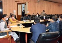 उत्तराखंड : नए वैरिएंट ओमिक्रोन के सम्भावित खतरे को देखते हुए सीएम धामी ने कोविड टेस्टिंग को बढ़ाये जाने के दिए निर्देश cm-dhami-meeting