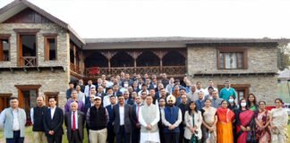 मुख्यमंत्री से आईएएस, आईपीएस एवं आईएफएस अधिकारियों ने की भेंट, दीपावली की बधाई एवं शुभकामनाएं दी