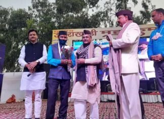 दिल्ली में आयोजित उत्तराखंडी महाकुंभ में ग्रामीण पत्रकारिता के लिए जगमोहन डांगी को मिला सम्मान