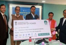उत्तराखण्ड में आपदा प्रभावितों के सहायतार्थ 7 पॉवर पीएसयू के सौजन्य से 22.5 करोड़ का चेक प्रदान किया पुष्कर सिंह धामी