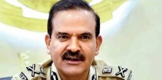 मुंबई के पूर्व पुलिस कमिश्नर परमबीर सिंह को फरार घोषित किया गया parmvir-singh-ex-Commissioner-mumbaii