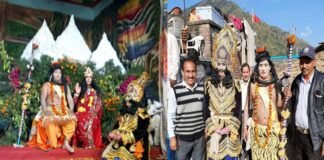 मनियारस्यूं धारी की प्रसिद्ध रामलीला का 87वें वर्ष में प्रेवश, प्रथम दिवस श्रवण लीला का हुआ मंचन, रावण के कैलाश पर्वत को हिलाने के दृश्य ने दर्शकों को किया भावविभोर dhari ki ramlila