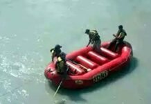 ऋषिकेश : गुजरात से आए तीन पर्यटक गंगा में डूबे, आचमन के दौरान हुआ हादसा, एक महिला का शव बरामद, दो लापता