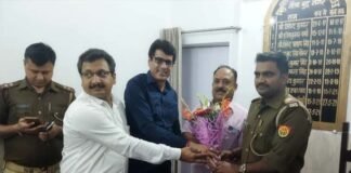 अल्फा-2 RWA के नवनिर्वाचित पदाधिकारियों की टीम ने सेक्टर की सुरक्षा व्यवस्था को लेकर थाना बीटा-2 के थानाध्यक्ष से की मुलाकात rwa-alfa-2-greater-noida