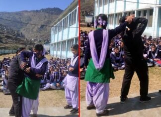 पौड़ी जनपद की महिला पुलिस द्वारा “नारी सशक्त देश सशक्त” की थीम पर स्कूलों/कॉलेजो में दिया जा रहा आत्मरक्षा का प्रशिक्षण