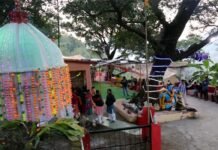 थानेश्वर महादेव मंदिर में होने वाले बैकुंठ चतुर्दशी मेले की तैयारियों को लेकर मंदिर समिति की बैठक