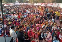 उत्तराखंडी महाकुंभ : दिल्ली के विनोद नगर (रास विहार मैदान) में उमड़ा जनसैलाब, नेगी के गीतों पर झूमे लोग uttarakhand-mahotsav