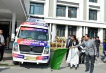 चुनाव से पहले उत्तराखंड में मतदाता सचल वाहन मतदान के प्रति लोगों को करेंगे जागरूक Voters mobile vehicle will make people aware for voting in Uttarakhand