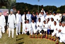 मुख्यमंत्री- XI एवं भाजयुमो – XI के बीच मैत्री क्रिकेट मैच में मुख्यमंत्री XI 4 रन से विजयी cricket match between CM- XI and BJYM-XI