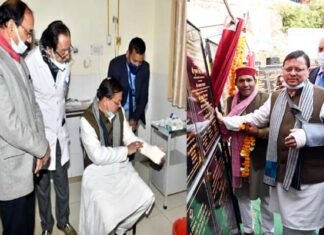 मुख्यमंत्री धामी को क्रिकेट मैच के दौरान हाथ में हुआ फ्रैक्चर, डॉक्टरों ने बांधा प्लास्टर Cm-Dhami-hand-fractured-dur