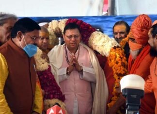 निरंजनी अखाड़ा, हरिद्वार में साधु संतों ने मुख्यमंत्री पुष्कर सिंह धामी का किया स्वागत सम्मान cm dhami Niranjani Akhara, Haridwar