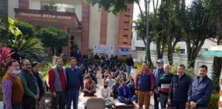 उत्तराखंड : पूर्व सैनिक कर्मचारियों का 21वें दिन भी कार्य बहिष्कार व धरना जारी Directorate of Sainik Welfare Dehradun