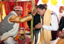 मुख्यमंत्री पुष्कर सिंह धामी ने खटीमा स्थित भारामल बाबा मंदिर में किये दर्शन