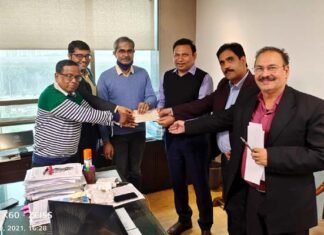गौड़ अतुल्यम सोसाइटी निवासियों की बड़ी मांग हुई पूरी, बिल्डर ने अपार्टमेंट ऑनर्स एसोसिएशन को दिए IFMS के 3.63 करोड़ रुपये