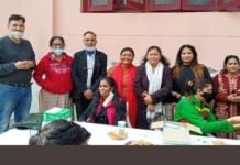 मां तारा फाउंडेशन द्वारा नोएडा जिला महिला मोर्चा के सहयोग से सेक्टर 55 में किया गया फ्री वैक्सीनेशन कैंप का आयोजन maa-tara-foundation-noida