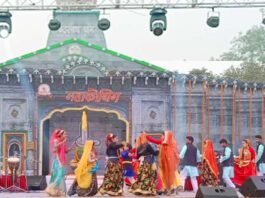 उत्तराखंड के रंग में रंगा नोएडा स्टेडियम, महाकौथिग के आखिरी दिन उमड़ा जनसैलाब