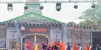 उत्तराखंड के रंग में रंगा नोएडा स्टेडियम, महाकौथिग के आखिरी दिन उमड़ा जनसैलाब
