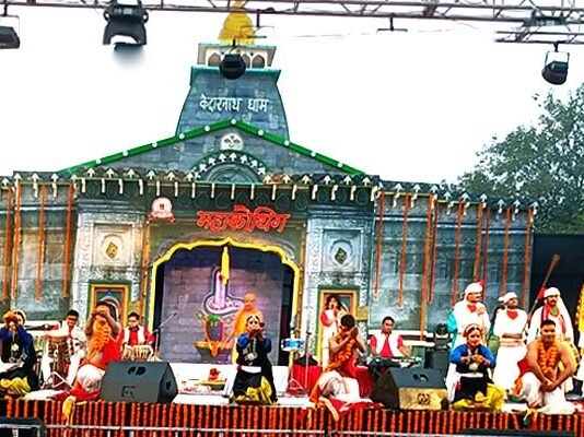 11वें महाकौथिग का नोएडा स्टेडियम में शानदार आगाज, पहले दिन रही किशन महिपाल और शिवदत्त पंत के गीतों की धूम