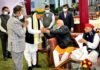 चुनावी माहौल में चर्चा : मोहन भागवत-मुलायम सिंह की मुलाकात बढ़ा गई सियासी तापमान, कांग्रेस-सपा में तकरार mulayam-singh-yadav-mohan-bhagwat