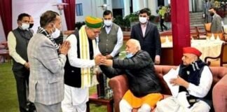 चुनावी माहौल में चर्चा : मोहन भागवत-मुलायम सिंह की मुलाकात बढ़ा गई सियासी तापमान, कांग्रेस-सपा में तकरार mulayam-singh-yadav-mohan-bhagwat