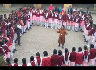 ग्रेनो प्राधिकरण के जनस्वास्थ्य विभाग ने छात्राओं को पर्सनल हाइजीन के बारे में दी जानकारी ग्रेटर नोएडा