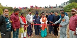 देवलगढ़ में आयोजित रस्सा-कस्सी प्रतियोगिता में गहड़ एवं देवलगढ़ की टीमों ने मारी बाजी rassa-kassi-competition