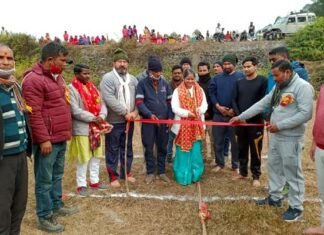 देवलगढ़ में आयोजित रस्सा-कस्सी प्रतियोगिता में गहड़ एवं देवलगढ़ की टीमों ने मारी बाजी rassa-kassi-competition