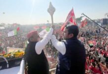 ढाई साल बाद अखिलेश-जयंत आए एक मंच पर, गठबंधन कर भाजपा के खिलाफ भरी हुंकार so-rld-alliance