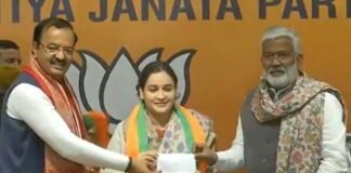 मुलायम सिंह यादव की बहू ने थामा भाजपा का दामन, पार्टी में शामिल होते ही सपा की शुरू की खिलाफत
