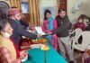 श्रीनगर में आयोजित बाल प्रतिभा सम्मान समारोह में प्रतिभावान छात्र-छात्राओं के साथ ही छात्रहित में एवं समाज में उत्कृष्ट कार्य करने वालों को भी किया गया सम्मानित