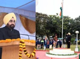 उत्तराखंड : 73वें गणतंत्र दिवस पर मुख्य सचिव ने सचिवालय में ध्वजारोहण कर अधिकारियों कर्मचारियों को दी बधाई
