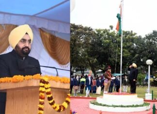 उत्तराखंड : 73वें गणतंत्र दिवस पर मुख्य सचिव ने सचिवालय में ध्वजारोहण कर अधिकारियों कर्मचारियों को दी बधाई