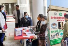 कोरोना से बचाव के लिए ग्रेनो प्राधिकरण ने उठाए कई कदम, प्राधिकरण के दोनों प्रवेश द्वारों पर बनाये कोविड हेल्प डेस्क covid help desks at the entrances