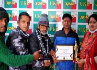 गोवा इंटरनेशनल फ़िल्म कॉम्पिटिशन 2021 मे उत्तराखंड के विरेन्द्र सिंह रावत की फ़िल्म को मिला बेस्ट डॉक्यूमेंट्री फ़िल्म अवार्ड 2021, 38 देशों की 700 फिल्मे थी शामिल Journey-of-footballer-Virendra rawat